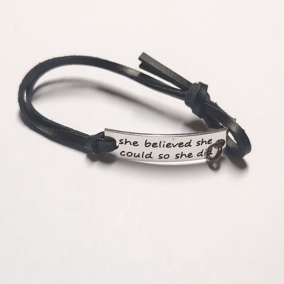 105 Charming Life Black Strand Silver Plate Engraved She Believed She Could - Picture 1 of 5